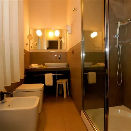 Rosenblatt Hotel 3*