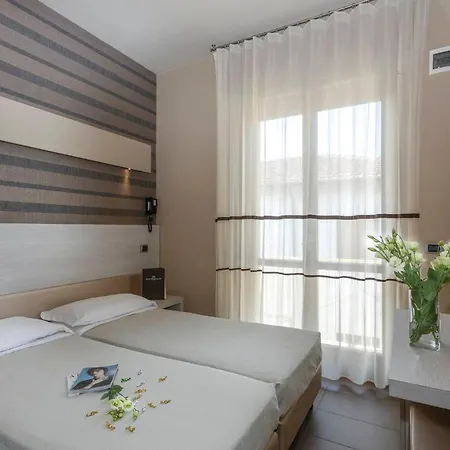 Rosenblatt Hotel 3*