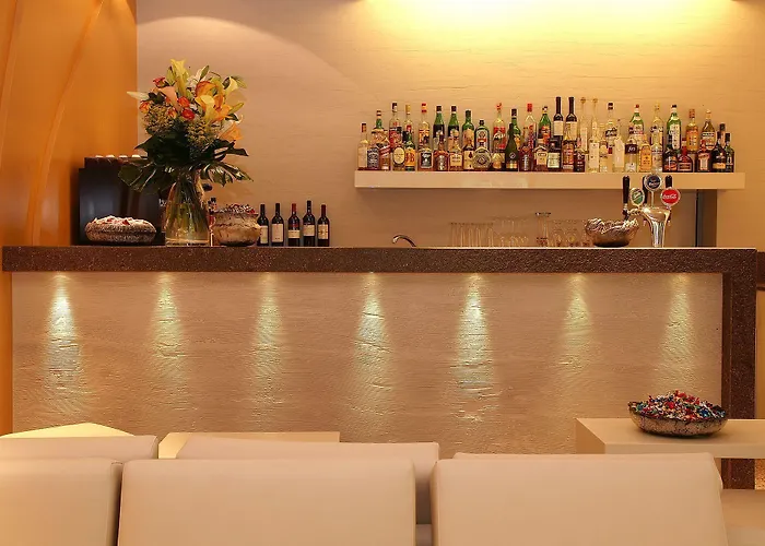 Rosenblatt Szálloda Cervia