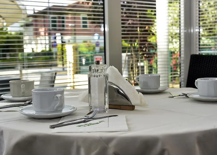 فندق Rosenblatt 3*